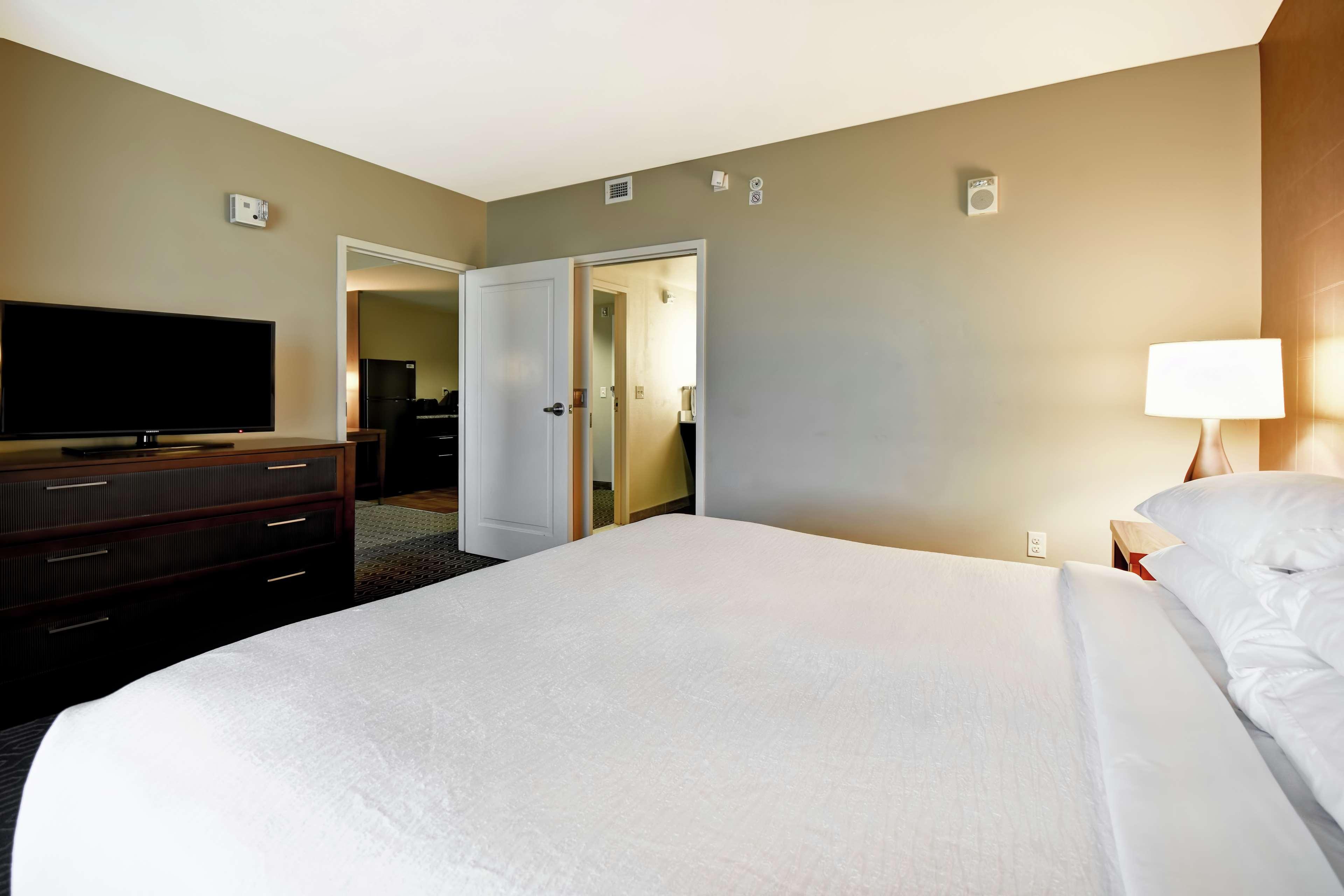 Embassy Suites Springfield Eksteriør billede
