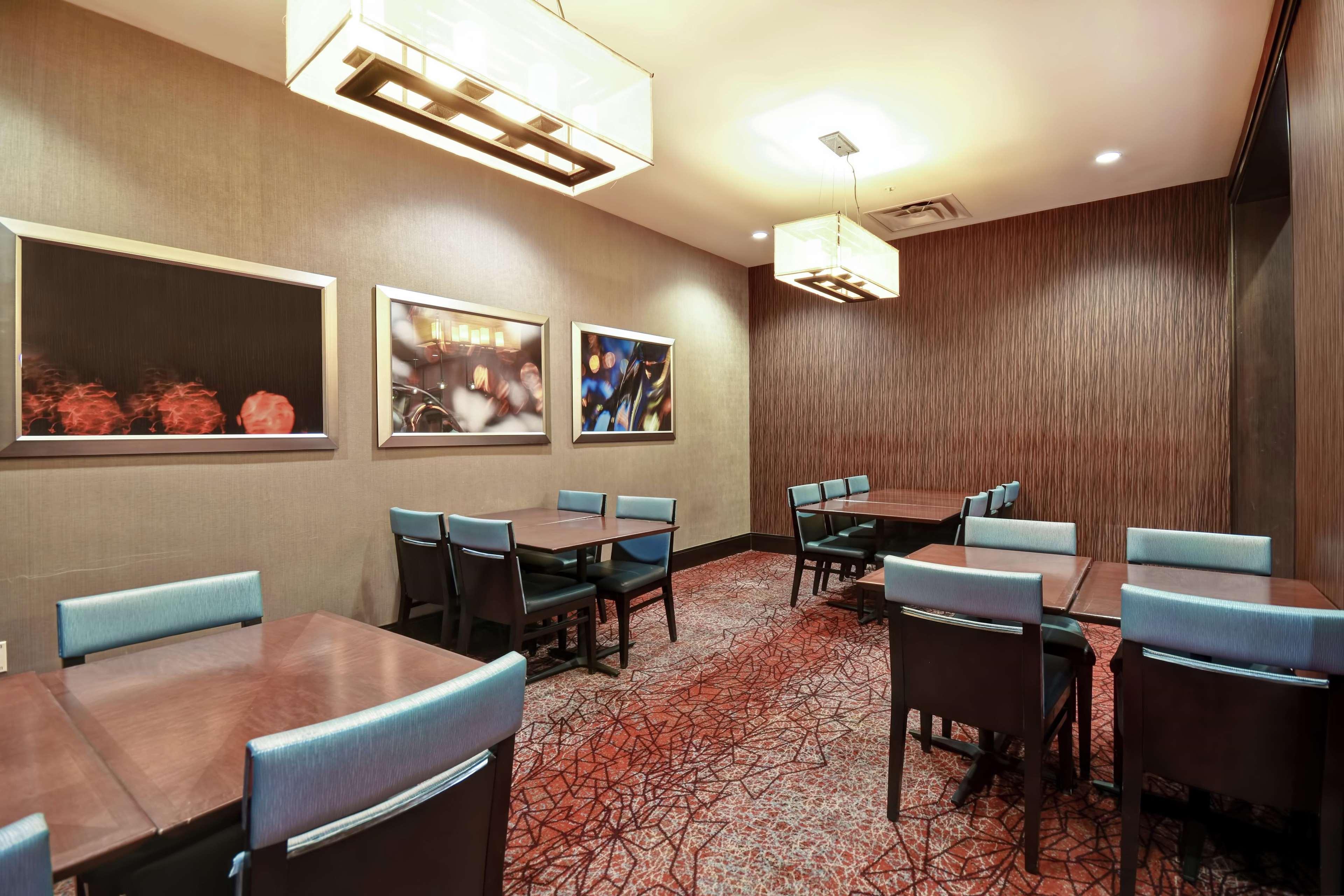 Embassy Suites Springfield Eksteriør billede