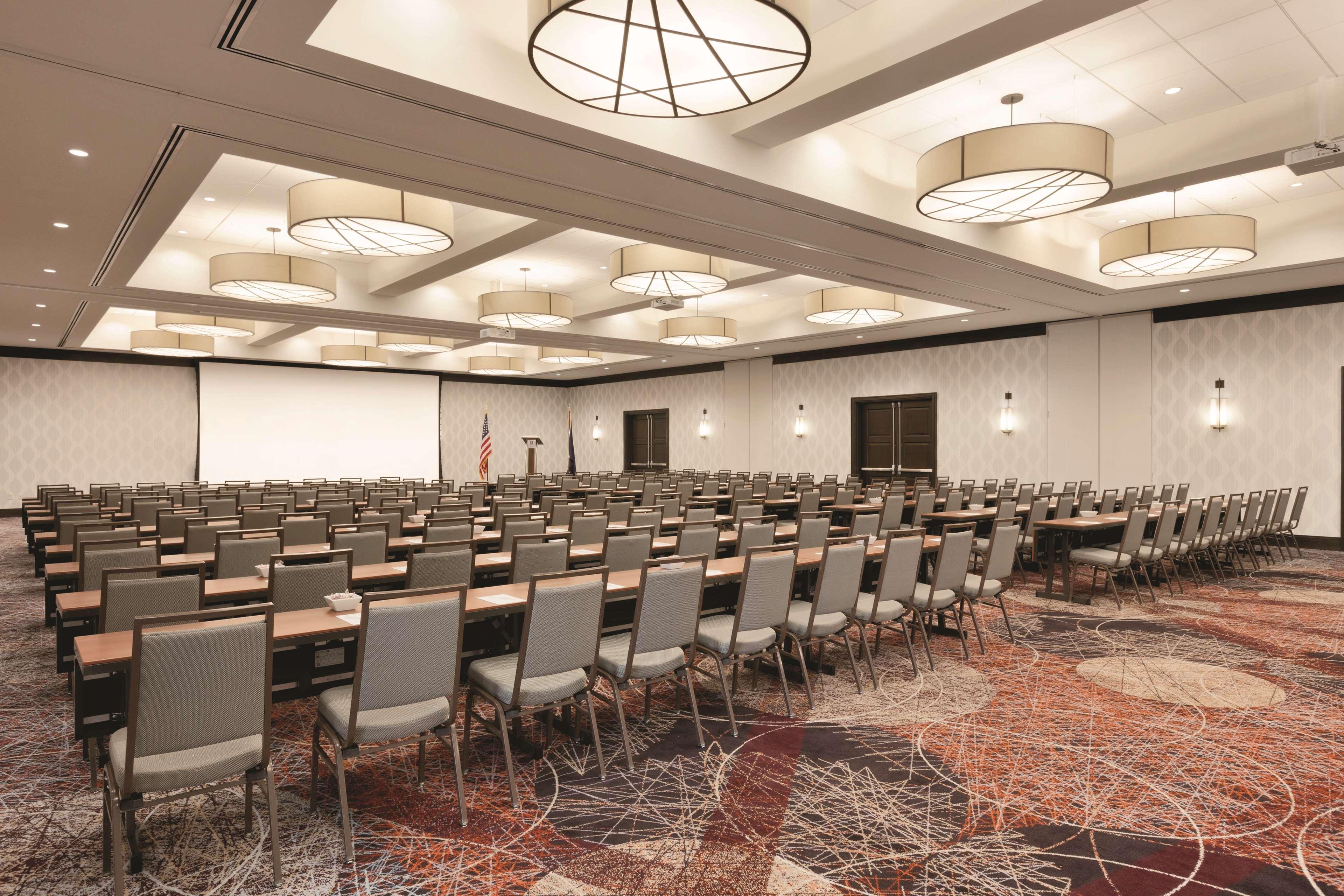 Embassy Suites Springfield Eksteriør billede